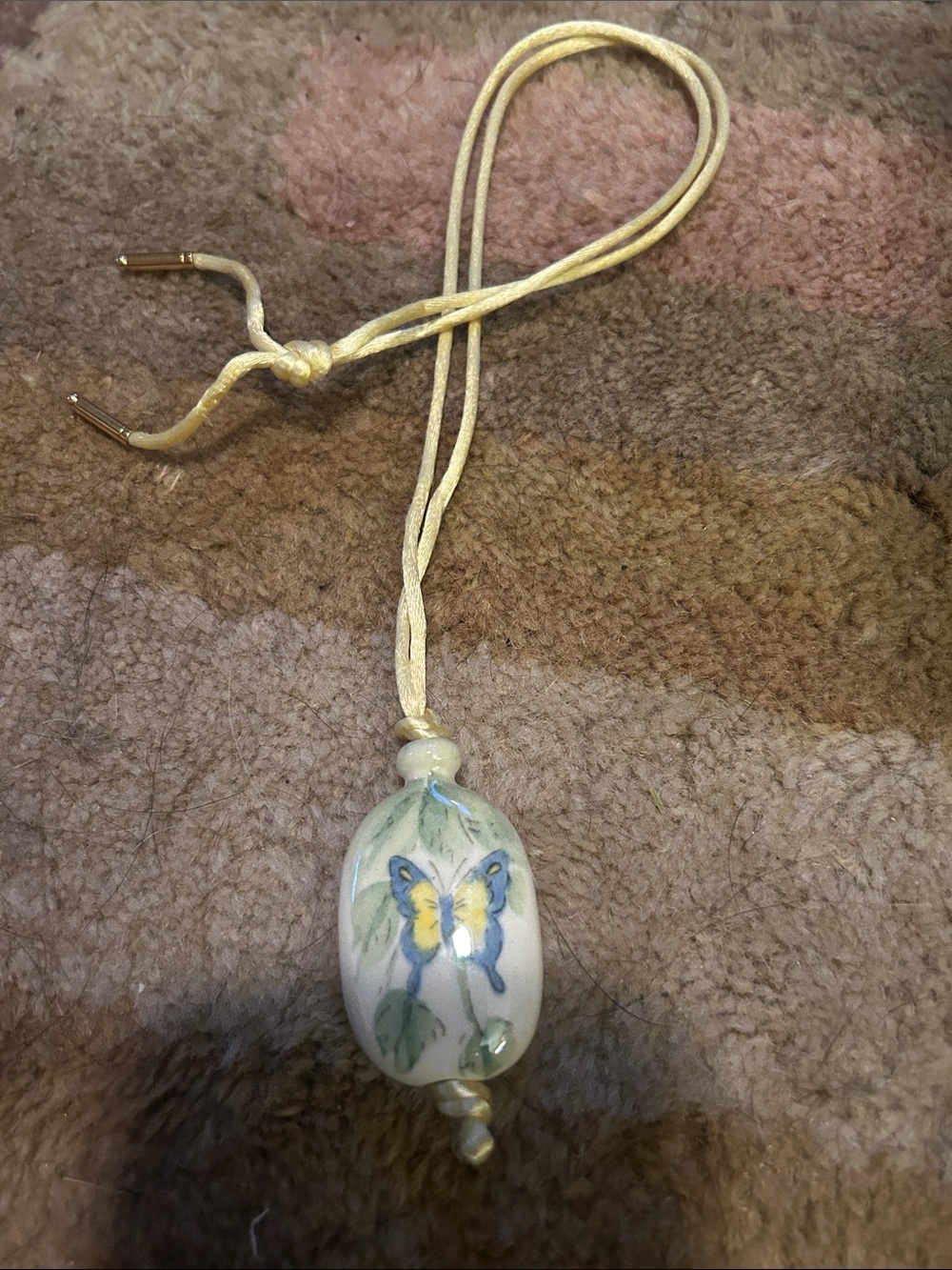 vintageHand-Painted Butterfly Ceramic Pendant Necklace - Yellow & Blue